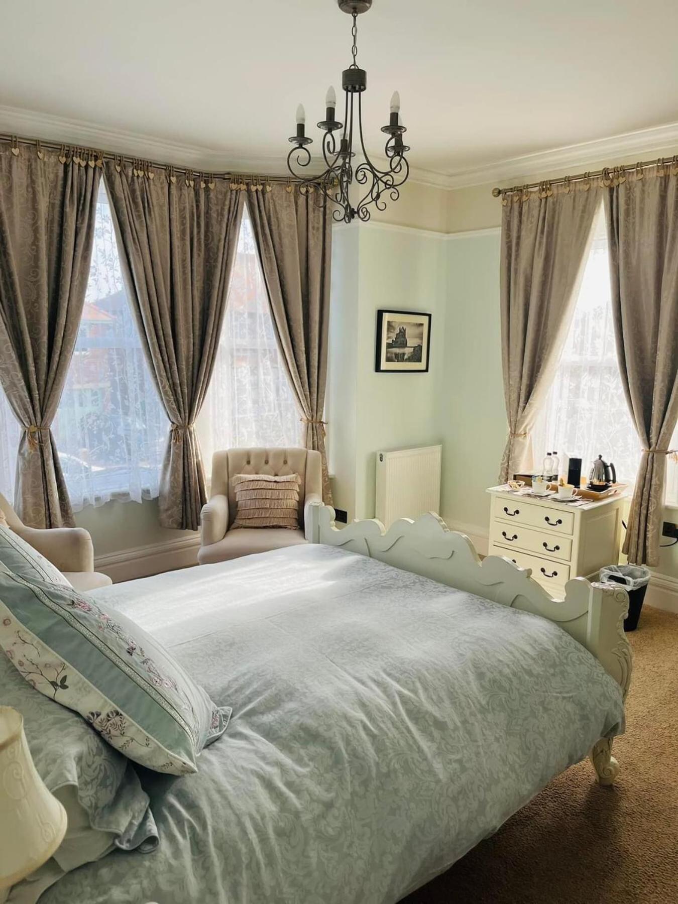 Abbotsleigh Of Whitby Bed & Breakfast Dış mekan fotoğraf